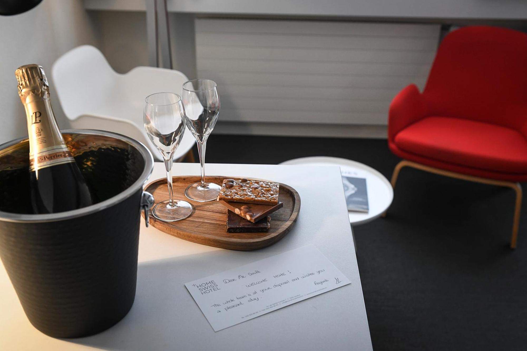 Home Swiss Hotel Geneva Bagian luar foto